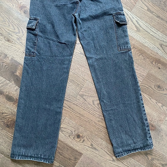 Cargo Style Jeans - Picture 3 of 6